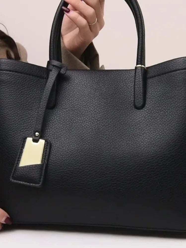 Structured Shoulder Bag – Adjustable Strap | NOVAÉLLE