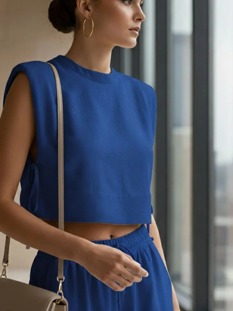 Women’s Linen Two-Piece Set – Crop Top & High-Waist Trousers | NOVAÉLLE Summer Edit