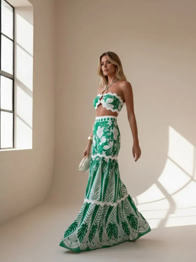 Lace-up linen set, breathable fabric, effortless summer style