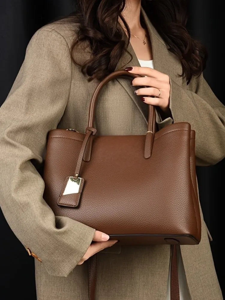 Structured Shoulder Bag – Adjustable Strap | NOVAÉLLE