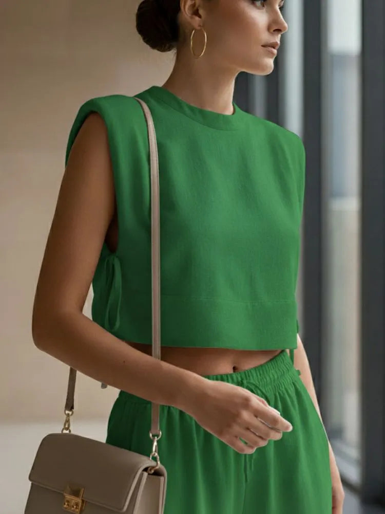 Women’s Linen Two-Piece Set – Crop Top & High-Waist Trousers | NOVAÉLLE Summer Edit