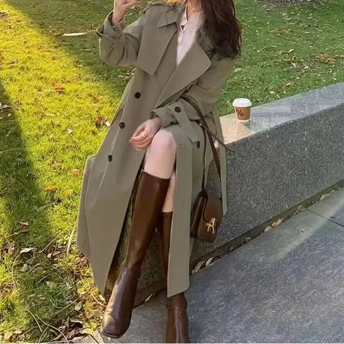 The London Trench Relaxed Fit, midi length