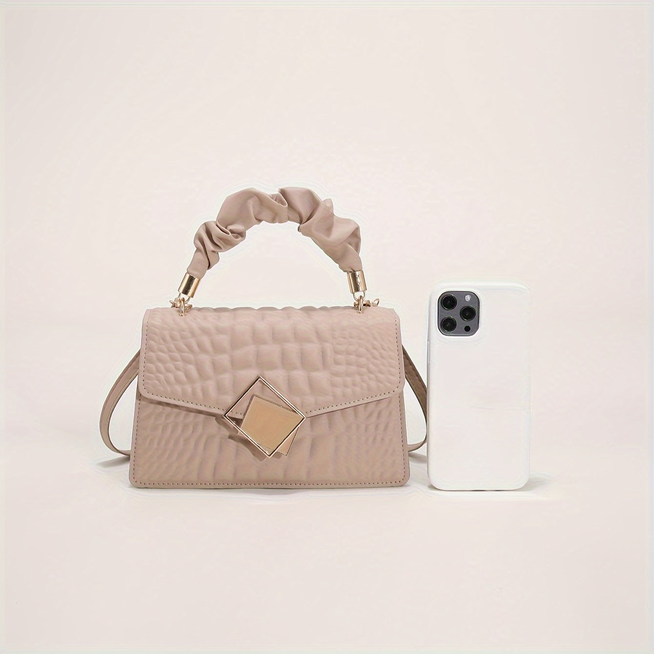 Croc-Effect bag with structured silhouette and gathered strap